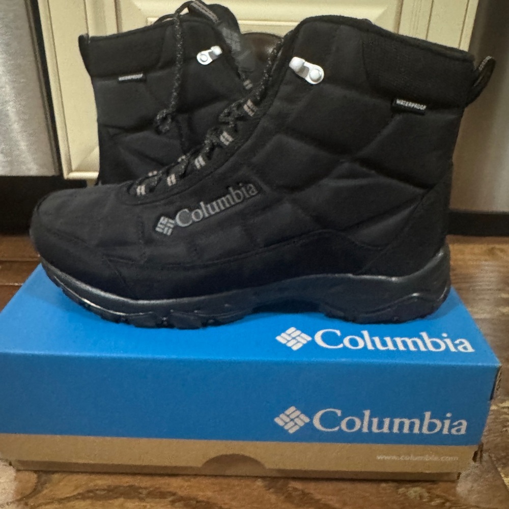 Columbia Men’s Firecamp Boots